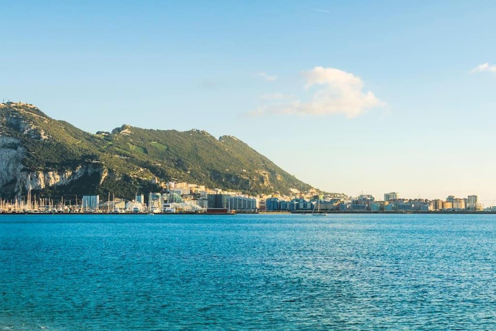 Apartamento Exterior Algeciras -Hawkins Costa 2A 外观 照片